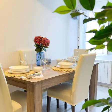 Casa Delabree Apartment